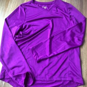 Long sleeve work out shirt